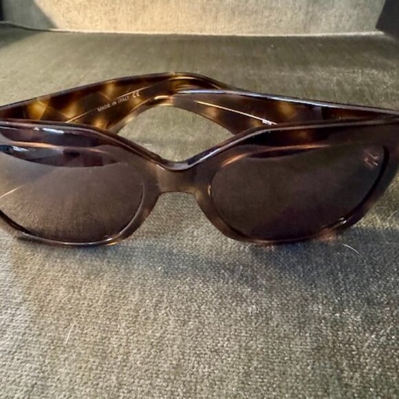 Vintage Chanel Quilted Tortoise Sunglasses - 1990s with Case and Box- Beautiful - Picture 4 of 13